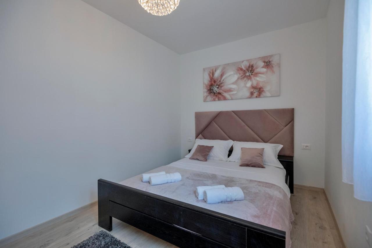 Luxury Apartment Makarska 2Min From Beach Buitenkant foto